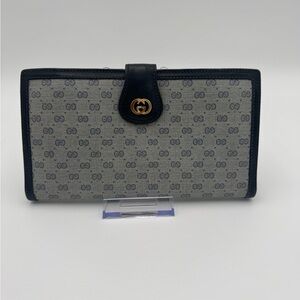 Vintage Gucci GG Supreme Canvas Kisslock Wallet Navy Leather Trim Clutch